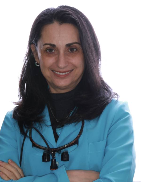 Meet Farzaneh Keshmiri, DDS, FAGD in Concord